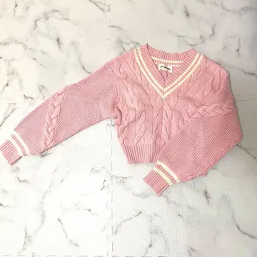 릴리 브라운 핑크 케이블 니트