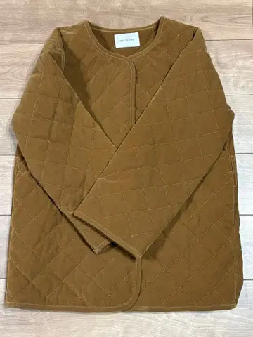 브라운 퀼팅 자켓 M 사이즈