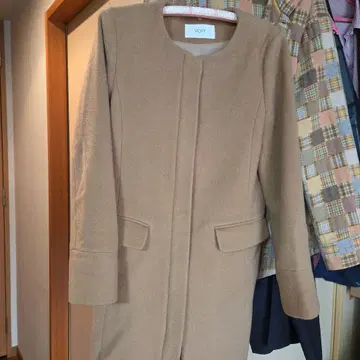 VICKY 베이지 롱 코트