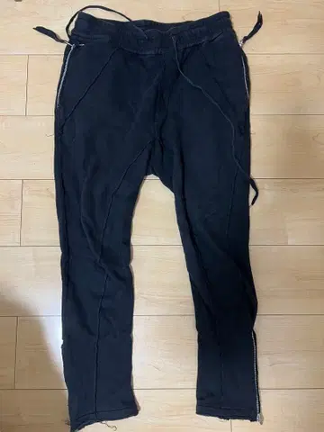 askyy 블랙 스웨트 팬츠 사이즈 2