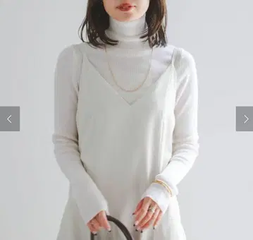 NOBLE 리브 터틀넥 니트