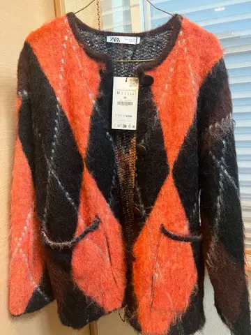 새상품_ZARA 아가일 무늬 니트 가디건 M 사이즈