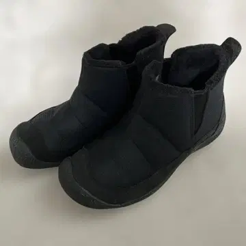 [ 24cm ] KEEN 하우저 미드 부츠 블랙