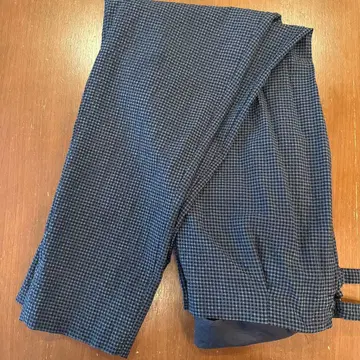 엠포리오 아르마니 면 바지