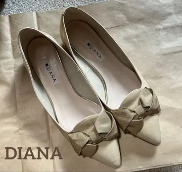 DIANA 다이애나 에나멜 펌프스 플랫슈즈 베이지 리본
