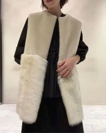 새상품 무스탕 콤비 베스트