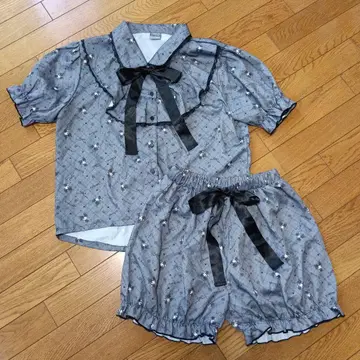 산리오 쿠로미 리본 포함 룸웨어 세트 반팔 숏팬츠 L