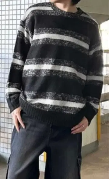 빅 실루엣 멀티 보더 니트