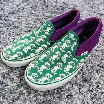 07s VANS Vault Skating monkey pack