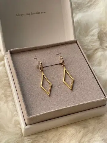 ete 다이아몬드형 귀찌