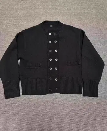 Taiga Takahashi 블랙 버튼 가디건 38