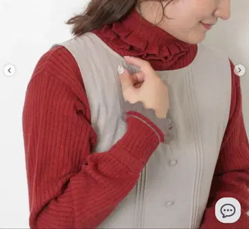 사만사 모스모스 소매 배색 스캘럽 터틀 니트 레드