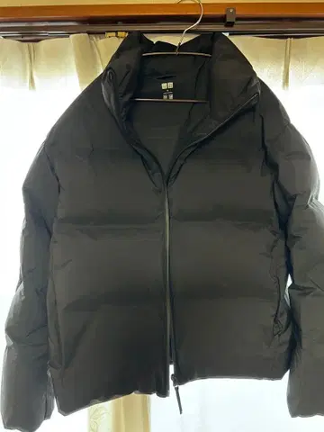 UNIQLO 심리스 다운 숏 자켓