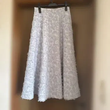 Apuweiser-riche 스커트