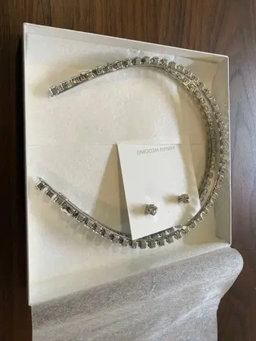 ANNAN WEDDING 티아라와 귀찌 세트