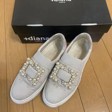 diana 펄 비쥬 슬립온 화이트 그레이