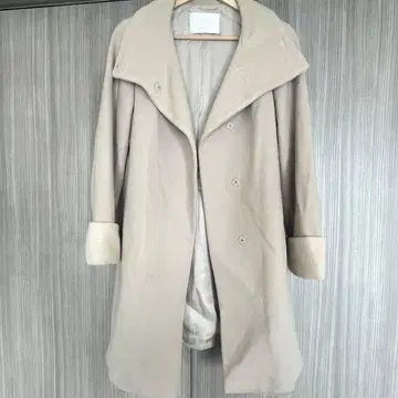 투모로우랜드 Ballsey 코트