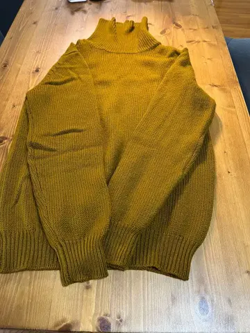 UNITED ARROWS 머스타드 터틀 니트