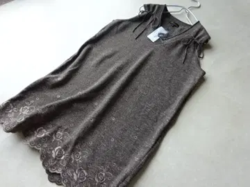 레이크알스타 니트 자수 원피스 튜닉