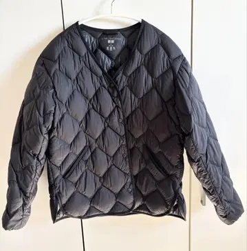 유니클로 울트라 라이트 다운 블랙 M 사이즈