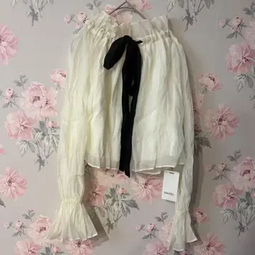 SNIDEL 2way 볼륨 블라우스 시어 리본 오프숄더 택 포함 새상품