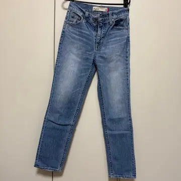 라이트 블루 스트레이트 데님