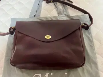 컨디션 최상 mimiberry 가죽 숄더백 보르도