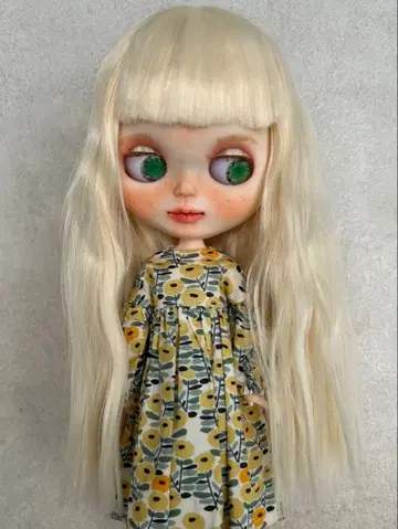 커스텀 인형 아웃핏 포함