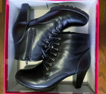 SUGAR SUGAR 레이스업 부츠 L 사이즈