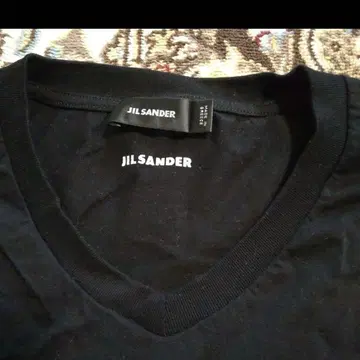 질 샌더 블랙 V넥 티셔츠