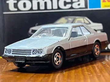 토미카 닛산 스카이라인 2000 터보 GT-E S