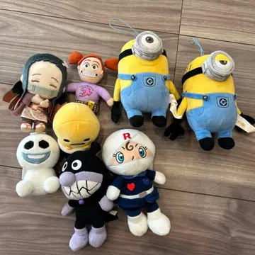 미니언과 애니메이션 캐릭터 봉제 인형 묶음 판매