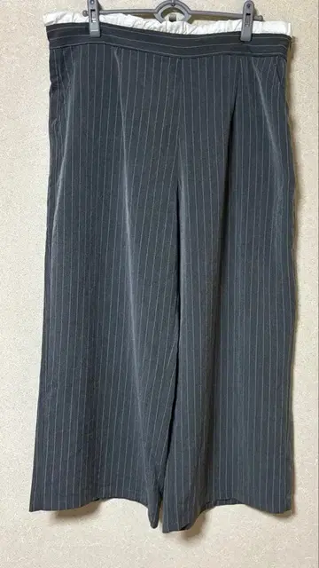 PUNYUS 더블 허리 스트라이프 팬츠 사이즈 4