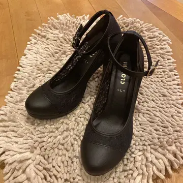 블랙 레이스 하이힐 펌프스