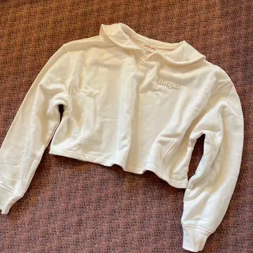 Allison Brown 세일러 카라 크롭 맨투맨 아이보리 완판