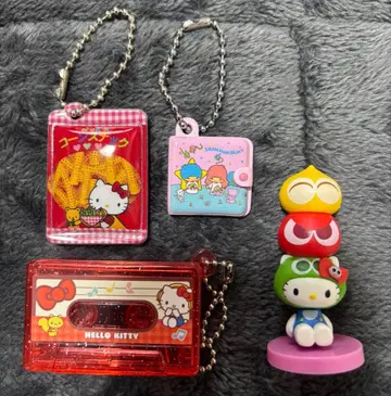 헬로키티/키키라라 가챠가챠 세트