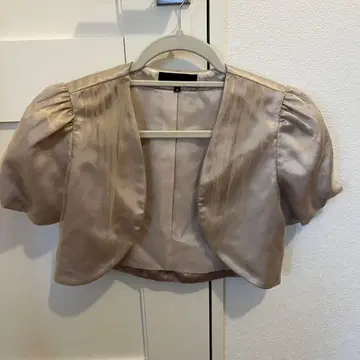 숏 볼레로 (골드 베이지 새틴 x 쉬폰 소재) untitled