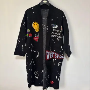 Grand Table 자수 패치 블랙 가디건