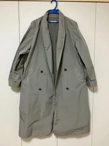 Graphpaper 숄카라 코트