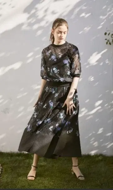 [택 포함 새상품] COEL 레이스 플라워 프린트 스커트