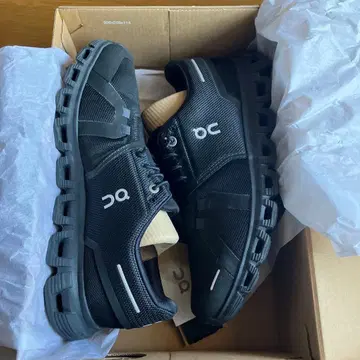 On Cloud 6 블랙 8 사이즈