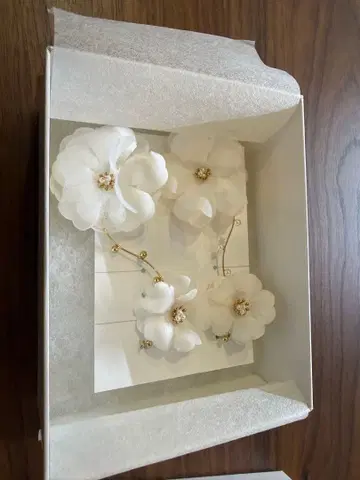 ANNA WEDDING 꽃 모티브 귀걸이 세트