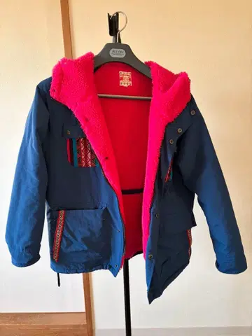 TITICACA 플리스 라이닝 자켓 M 사이즈 네이비/핑크