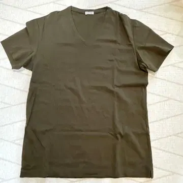 크로스 옷장 V넥 T셔츠 카키