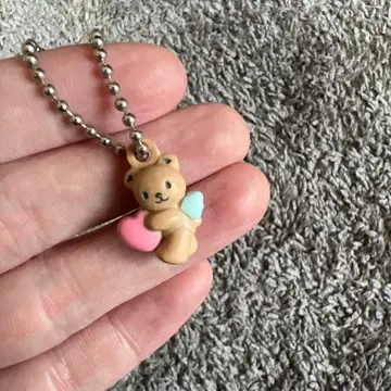 산리오 곰 스트랩 하트 포함