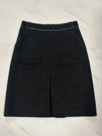 23구 다크 그레이 박스 플리츠 스커트 프론트 포켓