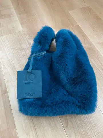 CLOUDY 파랑 퍼 토트백