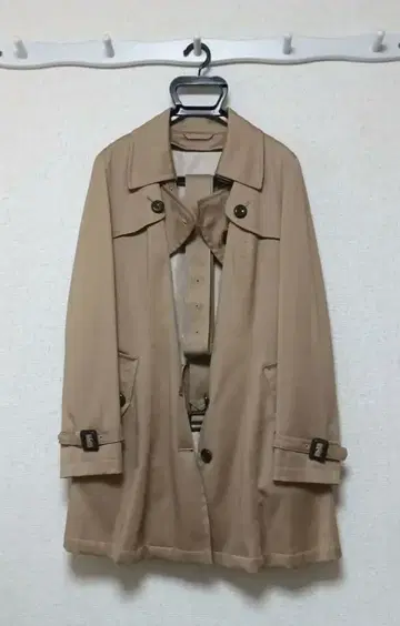 Precious 베이지 트렌치코트