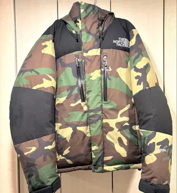 THE NORTH FACE 바르톨로 카모플라쥬 다운 자켓 L