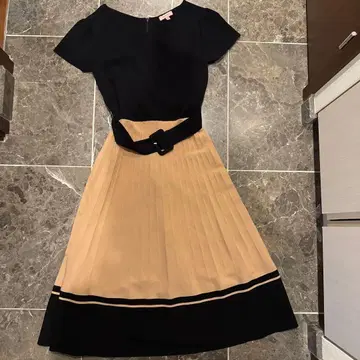 TOCCA 무릎 기장 원피스 XS 블랙 베이지